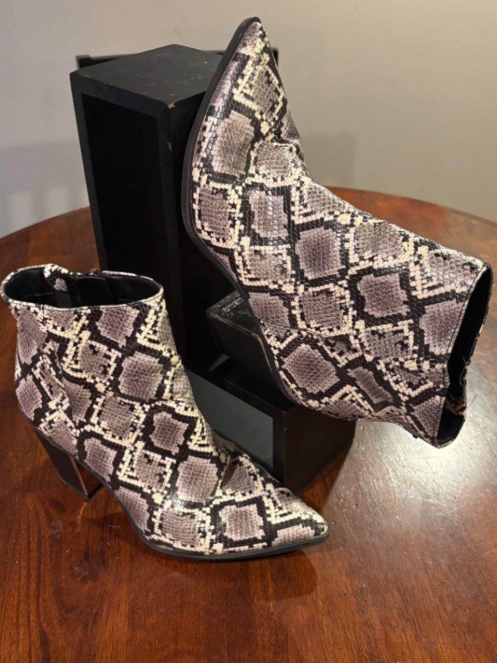 Circus by Sam Edelman Snakeskin Pointed Toe Ankle Booties | Sz 8